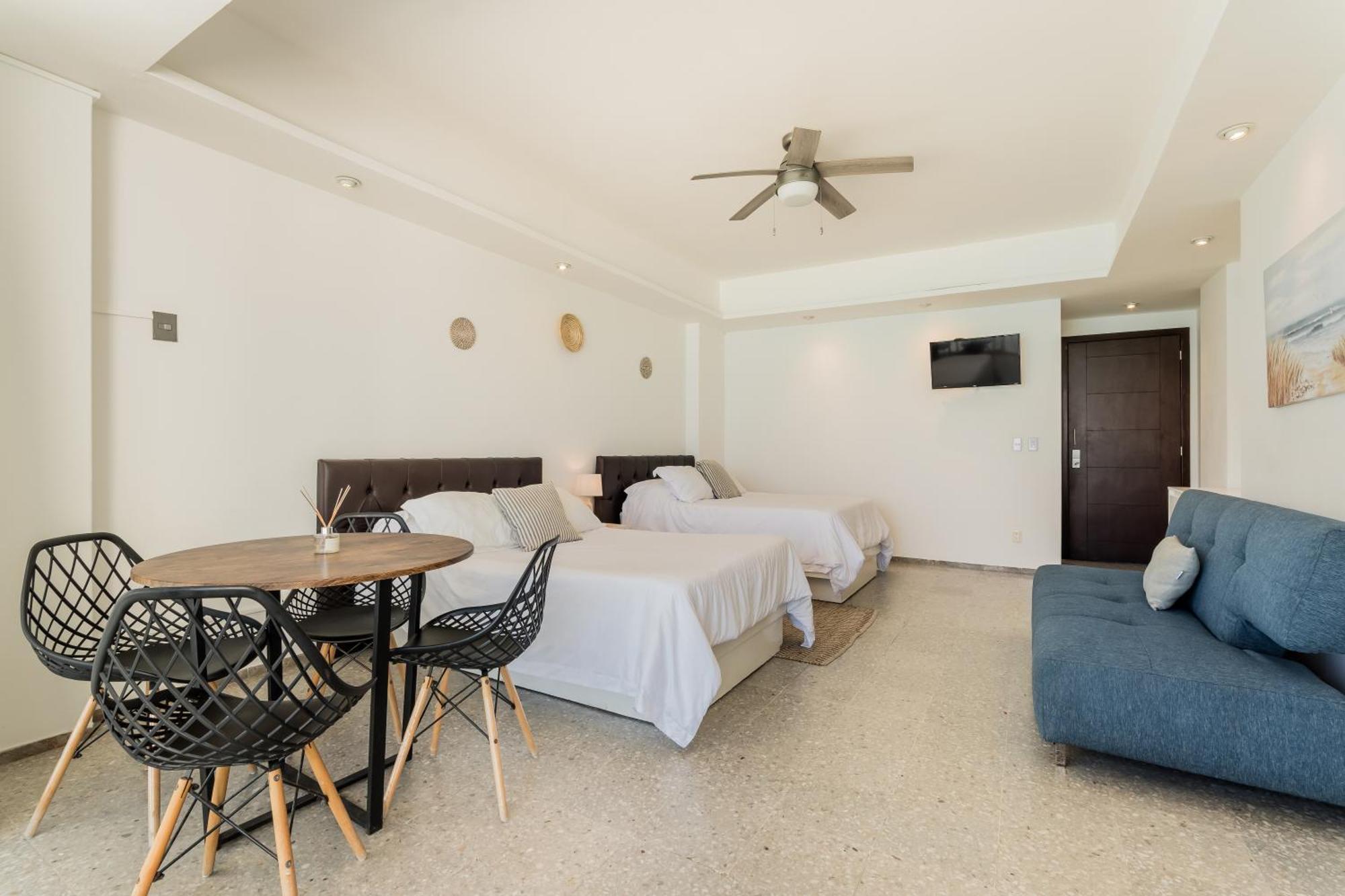 *Turquoise Escape- Beachfront Studio By Casa Paraiso* Канкун Екстериор снимка