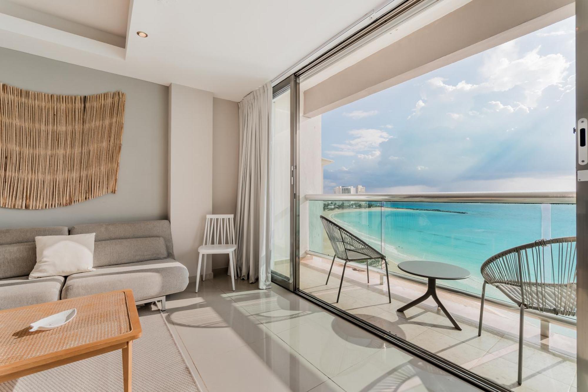 *Turquoise Escape- Beachfront Studio By Casa Paraiso* Канкун Екстериор снимка